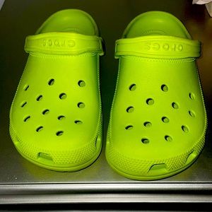Lime crocs!!🍏